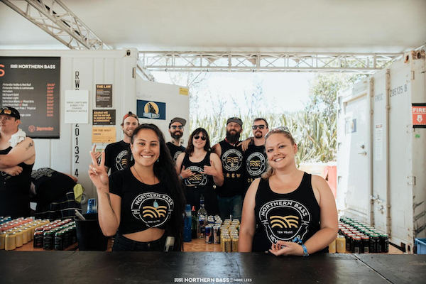NB JNGL25 bar and event staff